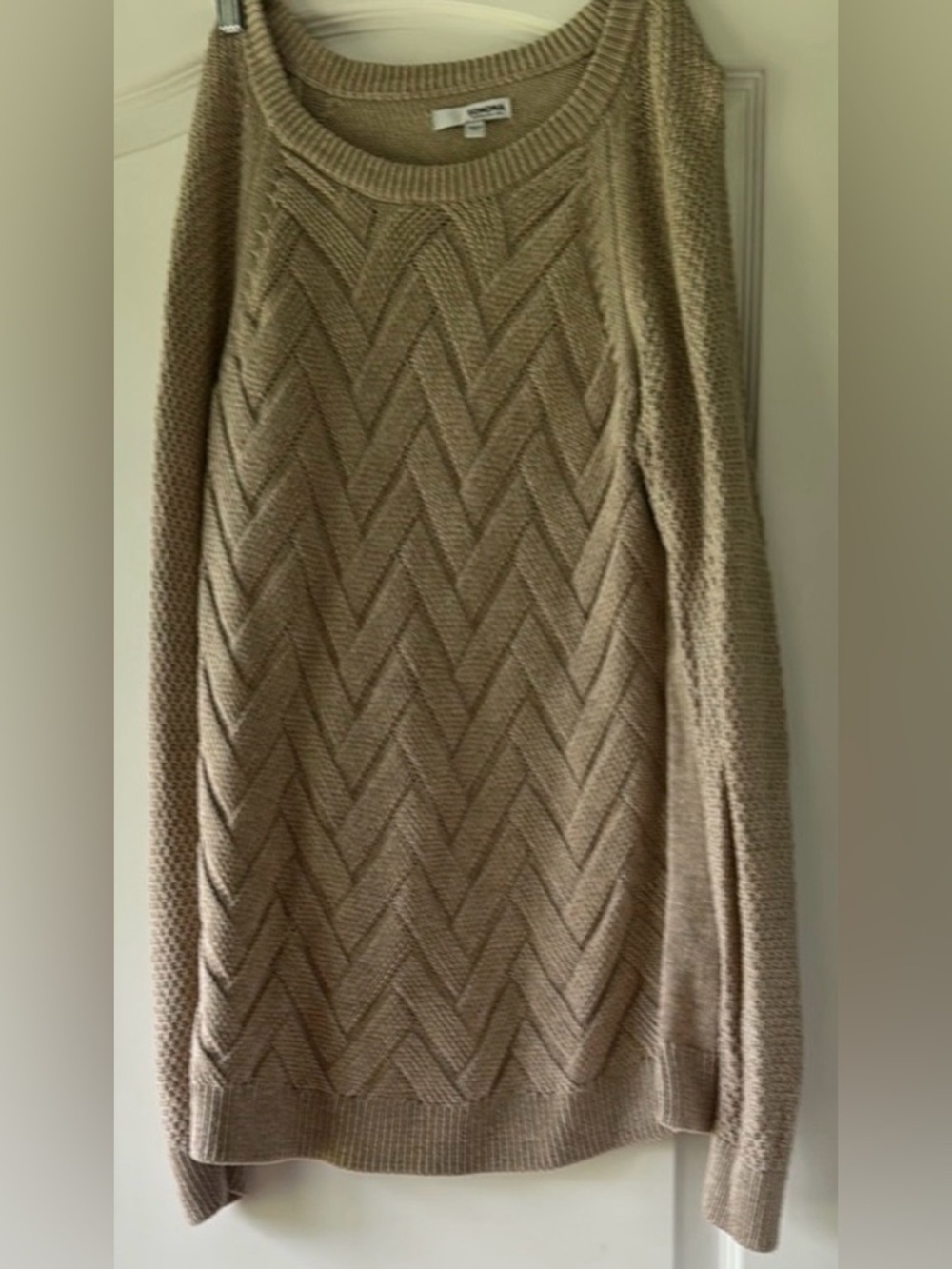 Sonoma Knit Sweater M Beige Chevron Textured Cozy Pullover